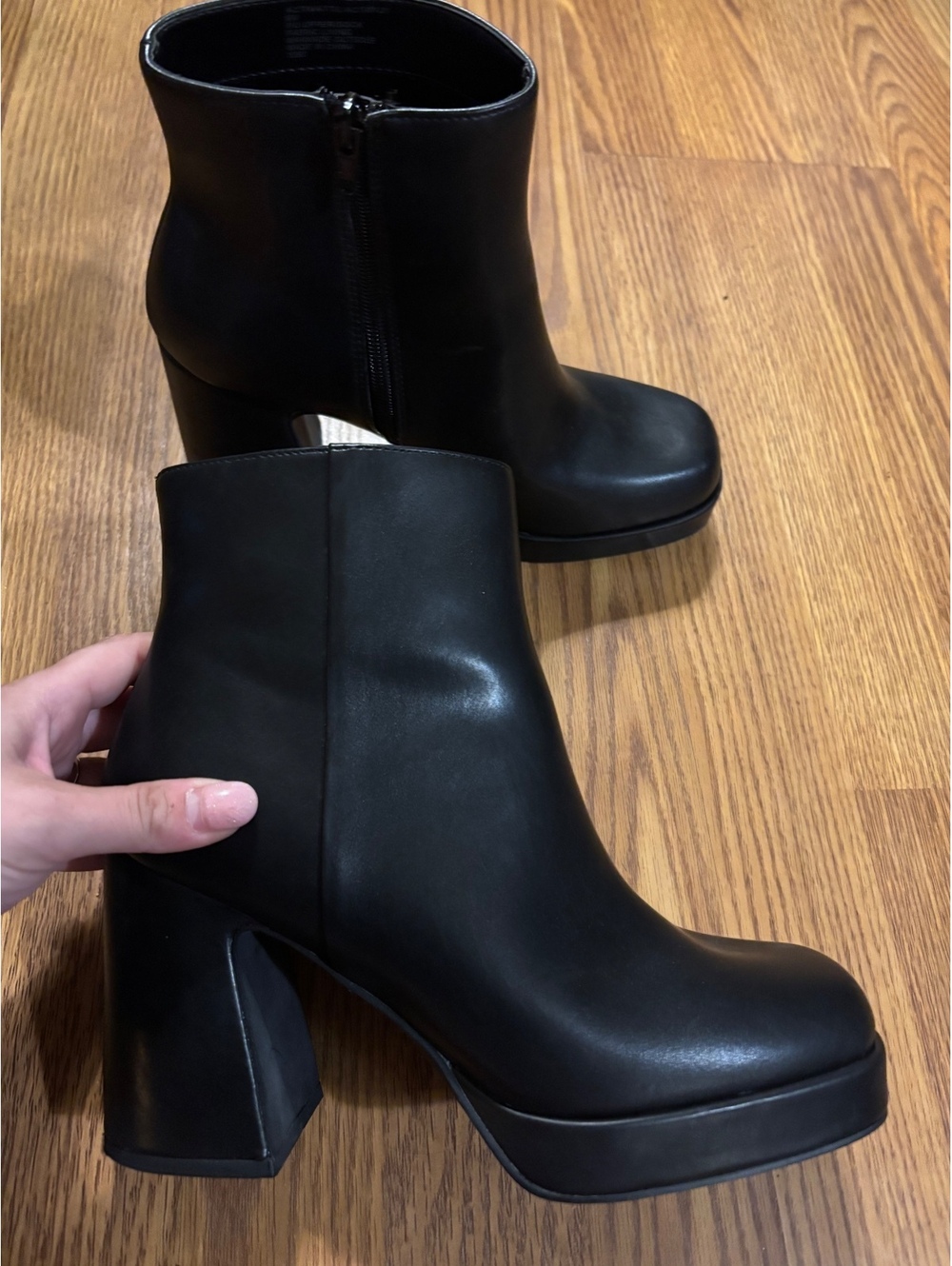 Madden Girl Black Fall Leather Ankle Boots